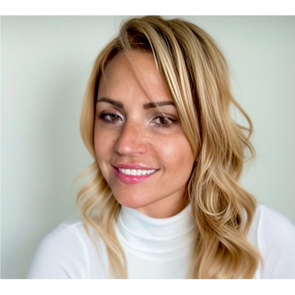 Meet your Posher, Kandra - Picture 1 of 1